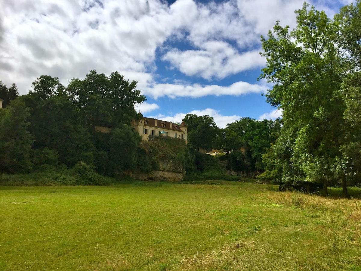Gite Du Manoir Le Roc Couze-et-Saint-Front Esterno foto
